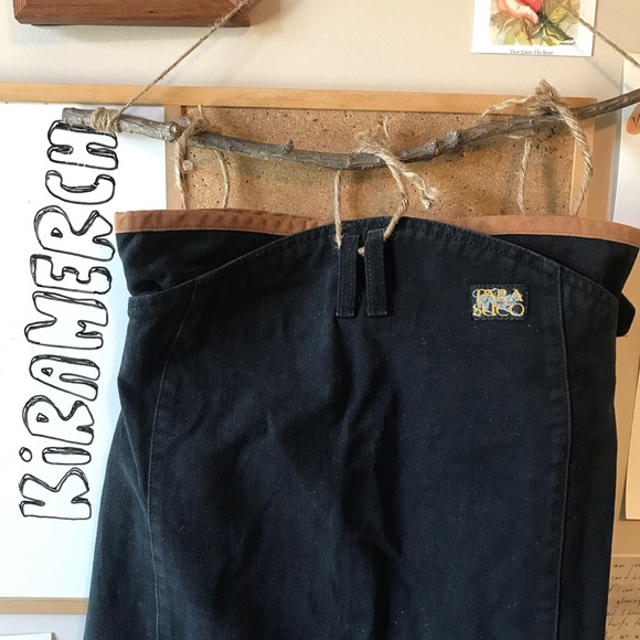 Unique High Waisted Skirt - Picture 4 of 7